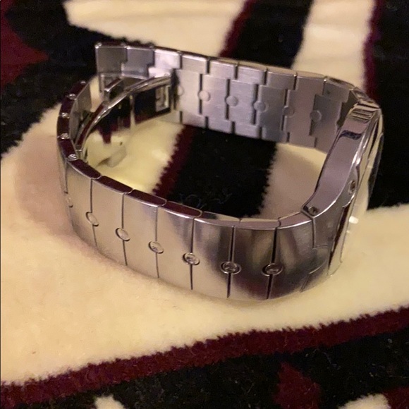 350.00 Men’s Movado Watch. - Picture 6 of 7